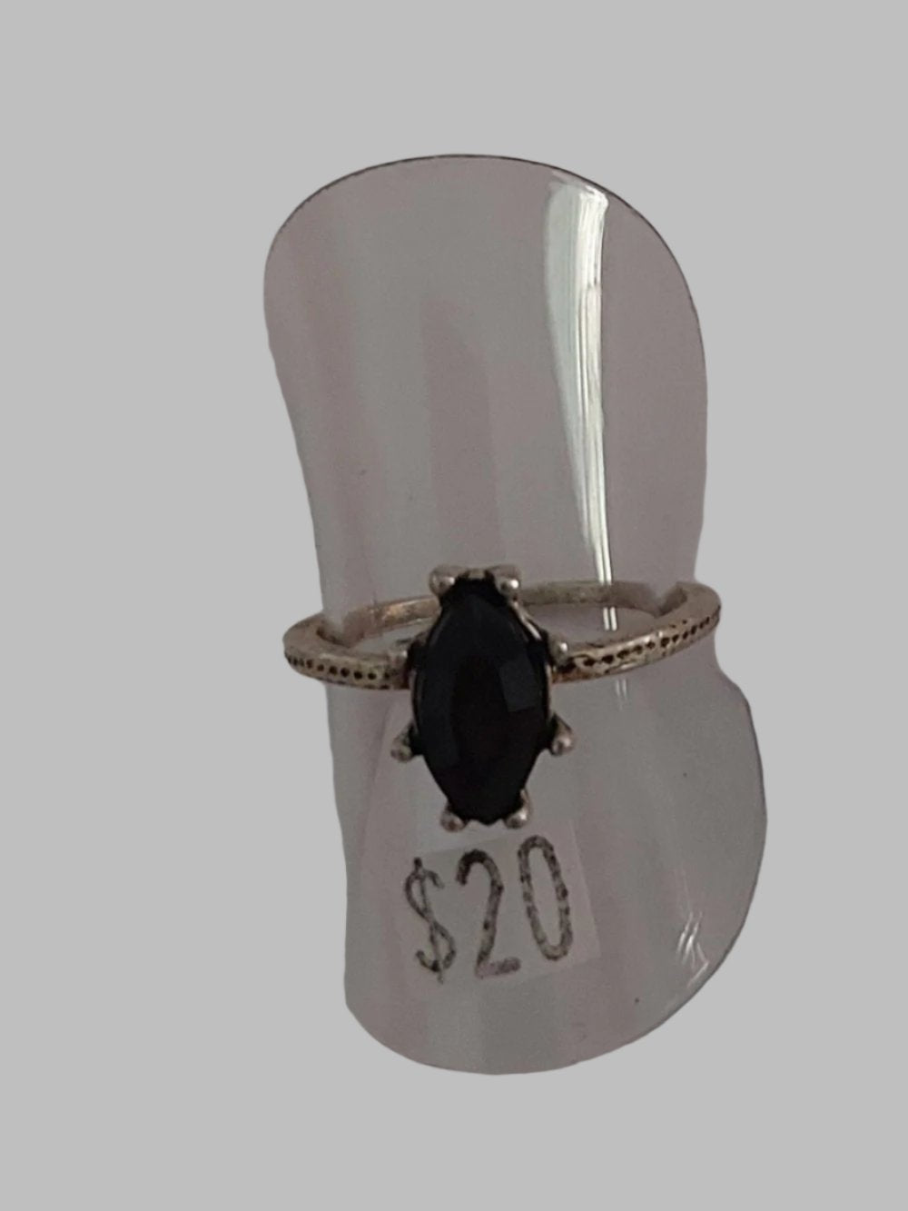 Black Rice Shape Resin Metal Ring