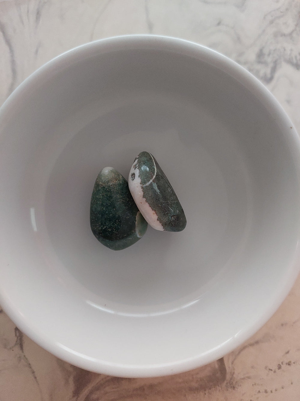 Green Sardonyx Crystal Tumbled Stone