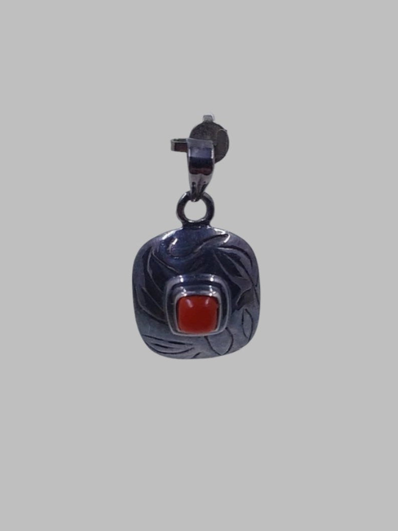 Carnelian Small Square Crystal Sterling Silver 925 Pendant